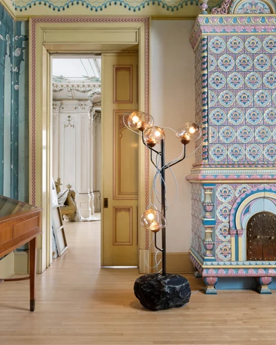 Ontologia Floor Lamp